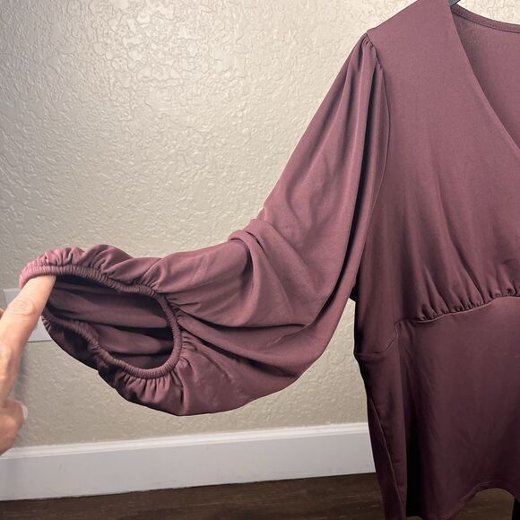 Torrid Studio Knit V-Neck Top Plus Size 1 Sassafras Quarter Sleeve Shirred - Picture 5 of 12